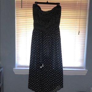 Black sleeveless romper